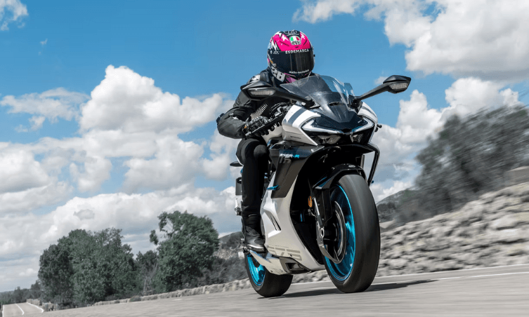 CFMOTO 675 SR-R ha llegado oficialmente a México