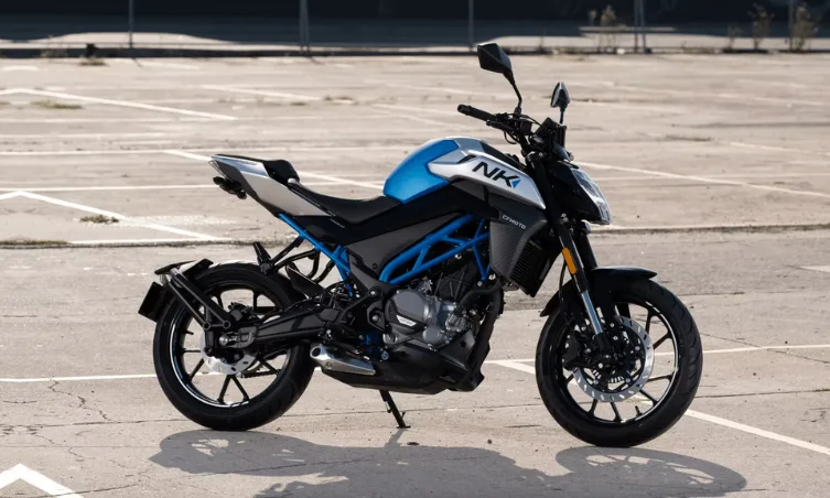 CFMoto 300NK