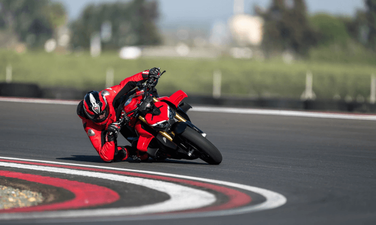 Ducati Streetfighter V4