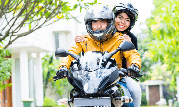 Motos para viajar en pareja