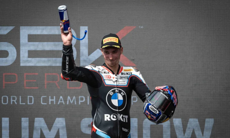 Tres podios e importantes puntos en el Campeonato del Mundo en el WorldSBK de Cremona.