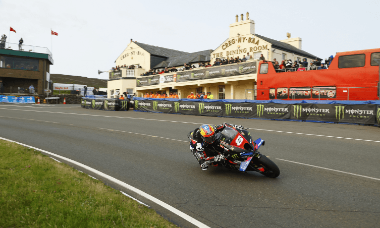 FIM EWC y Road Racing: éxitos rotundos para la BMW M 1000 RR