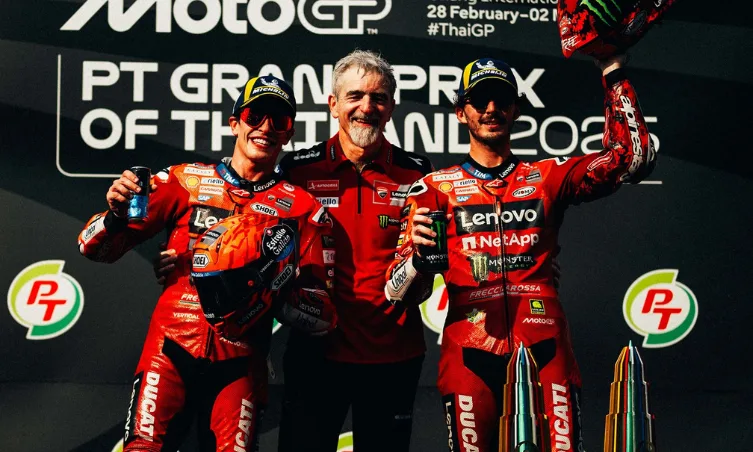 Marc Márquez pone el broche de oro a un GP perfecto en casa