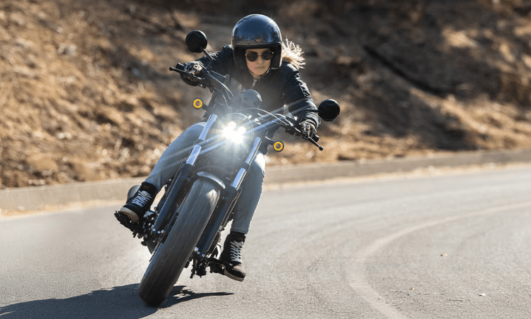 Motos para mujeres bajitas: opciones ideales para una conducción cómoda y segura