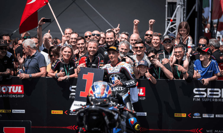 WorldSBK 2025: ¡Hat-trick histórico de Toprak Razgatlioglu en Misano!