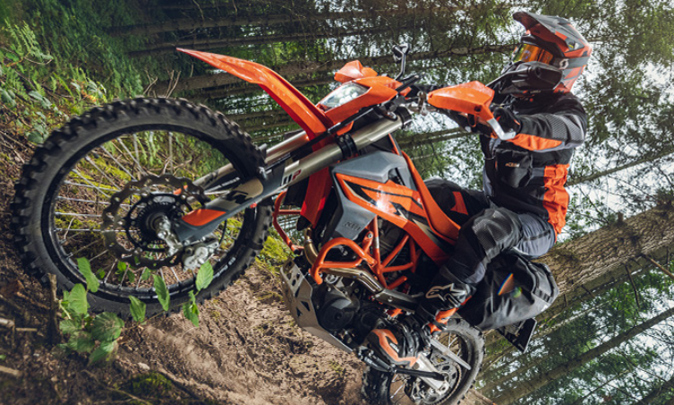 2024 KTM 690 ENDURO R: la reina del enduro moderno