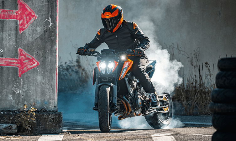 KTM Duke 790: potencia, agilidad y diseño para dominar la calle