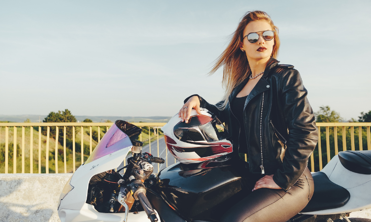 Motocicletas para mujer: cómo elegir tu compañera ideal