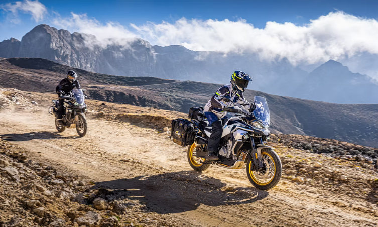 Motos de cilindrada media equilibrio perfecto entre potencia y control